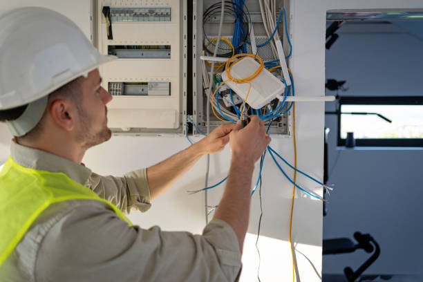 Best Local Electrician Companies  in Combe, LA
